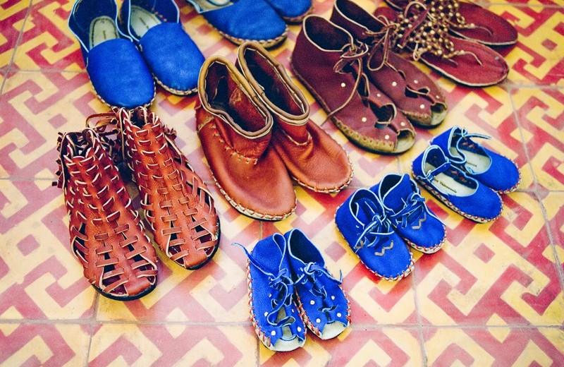 Beautiful Moccasins = Beatrice Valenzuela